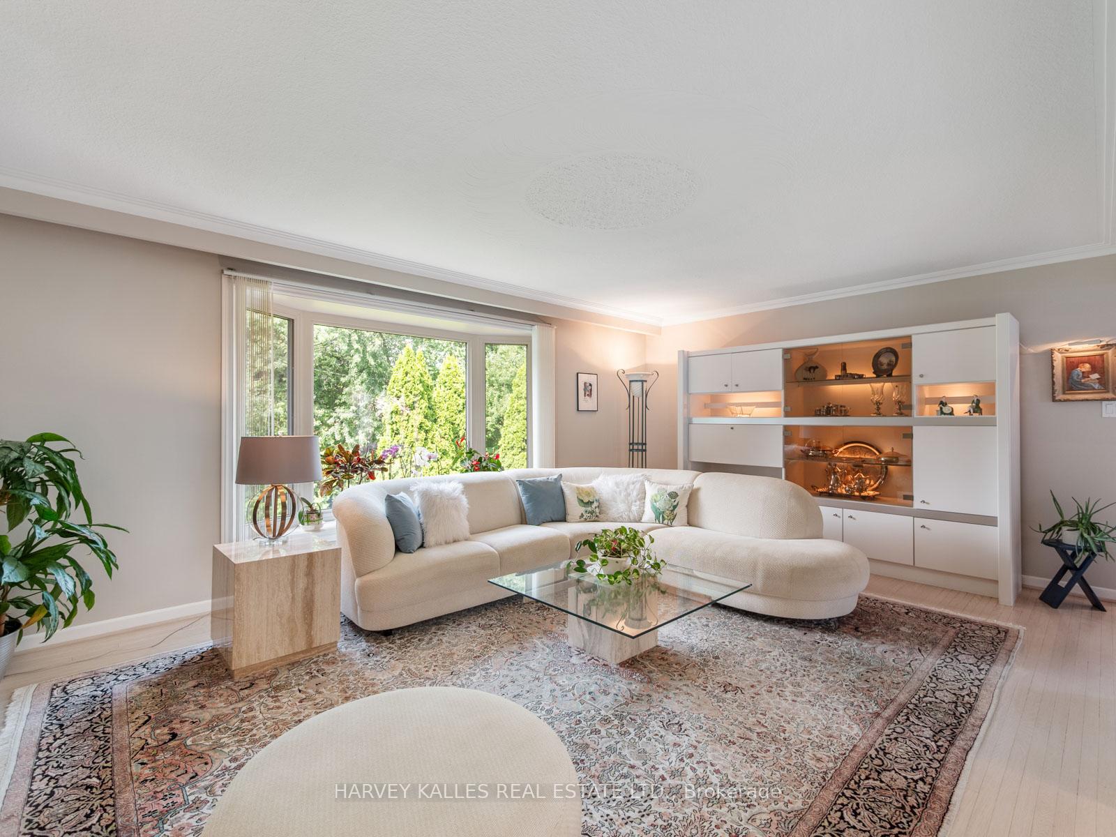 Photo 7 of 24 Delair Crescent, Markham, Grandview — HOMEH