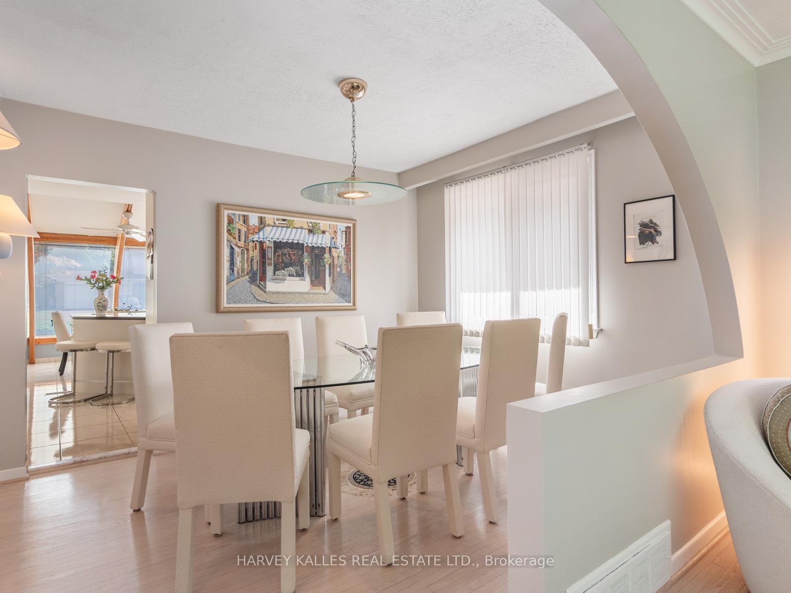Photo 9 of 24 Delair Crescent, Markham, Grandview — HOMEH