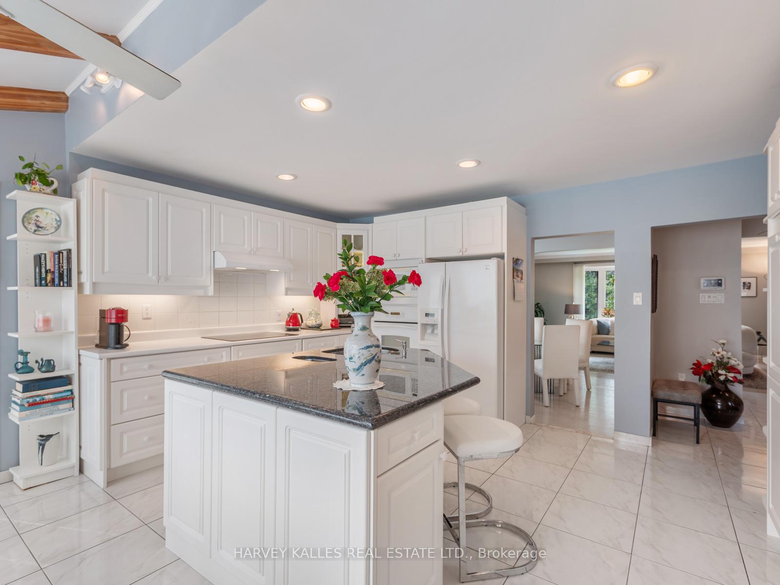 Photo 12 of 24 Delair Crescent, Markham, Grandview — HOMEH