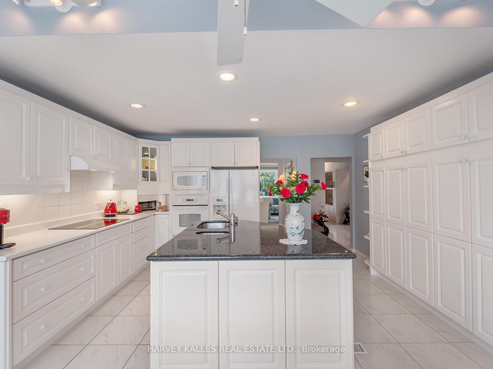 Photo 13 of 24 Delair Crescent, Markham, Grandview — HOMEH