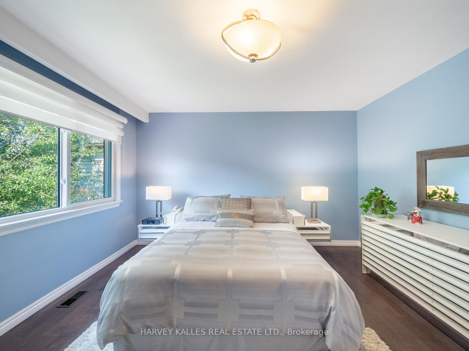 Photo 18 of 24 Delair Crescent, Markham, Grandview — HOMEH
