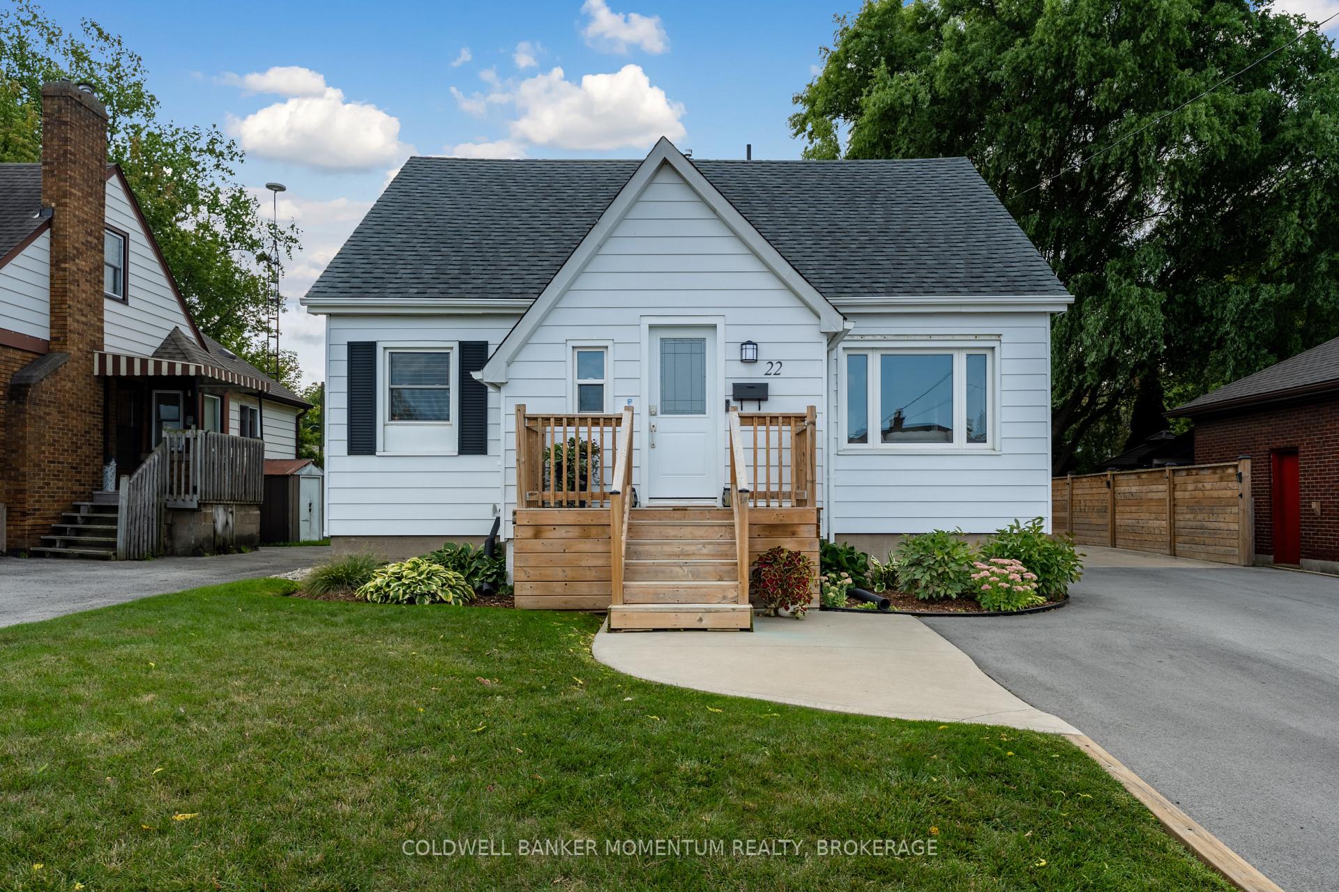 Photo 1 of 22 Fairburn Avenue, St. Catharines, Burleigh Hill — HOMEH