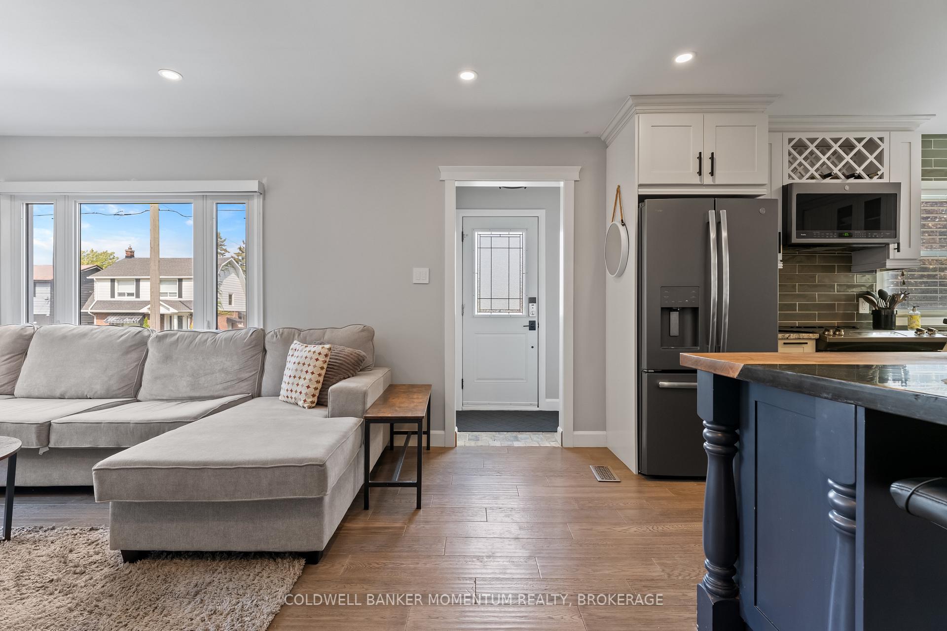 Photo 6 of 22 Fairburn Avenue, St. Catharines, Burleigh Hill — HOMEH