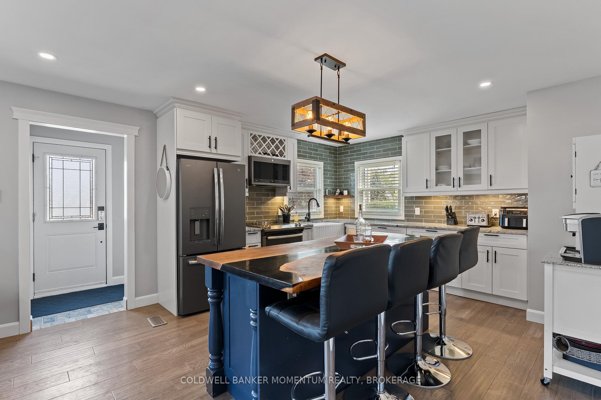 Photo 31 of 22 Fairburn Avenue, St. Catharines, Burleigh Hill — HOMEH