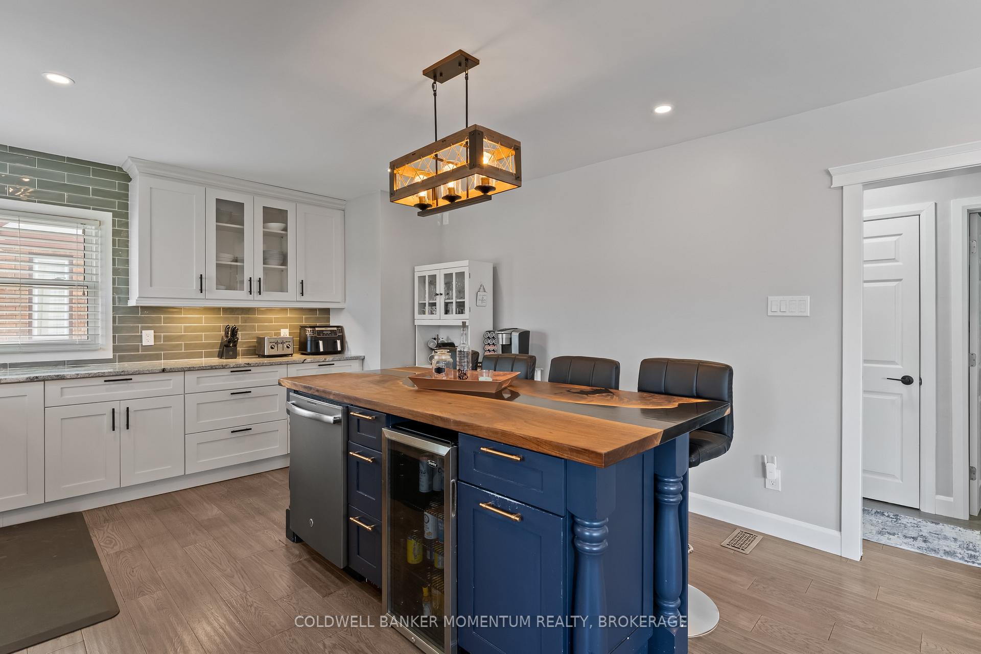 Photo 39 of 22 Fairburn Avenue, St. Catharines, Burleigh Hill — HOMEH