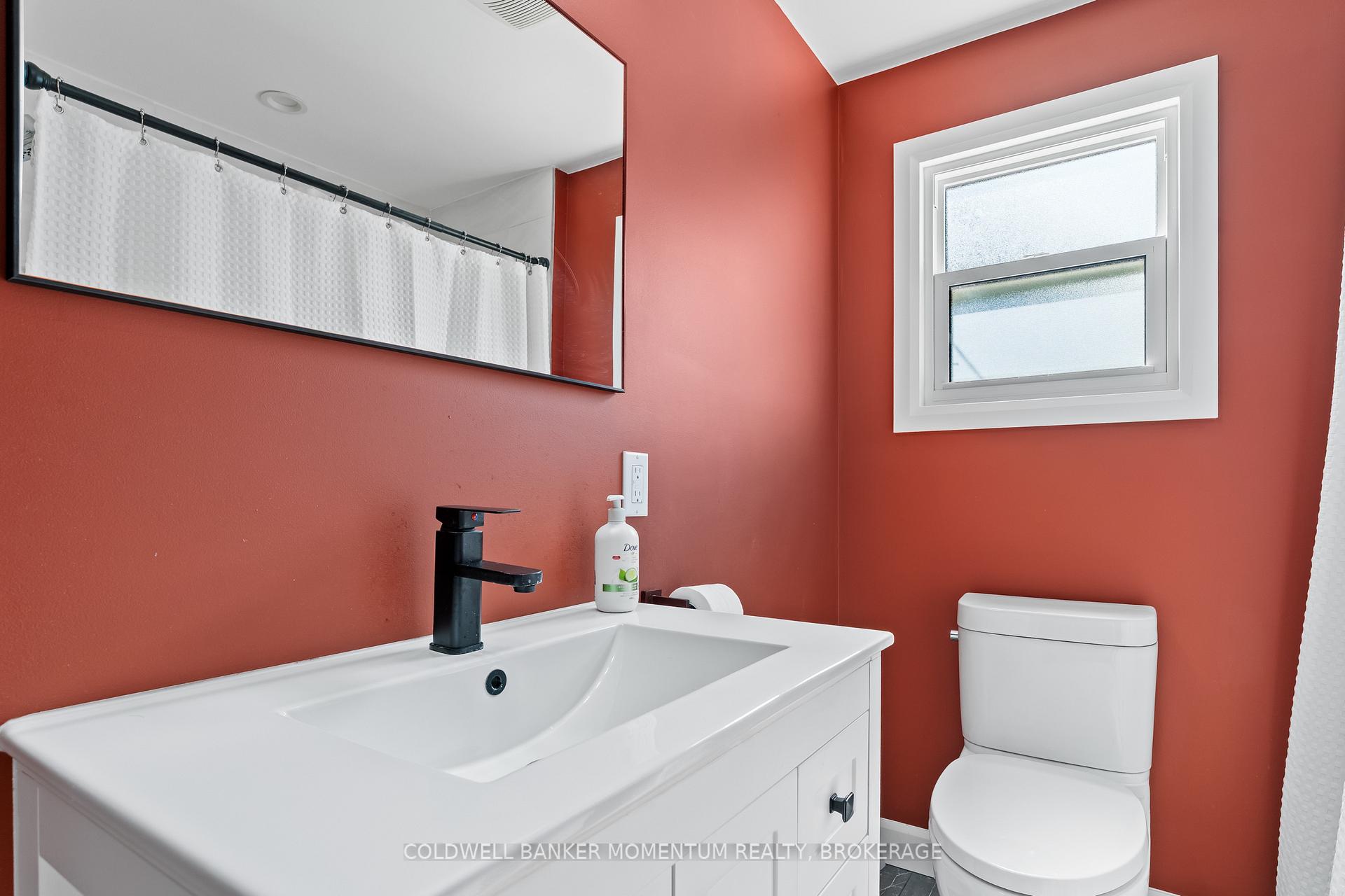 Photo 12 of 22 Fairburn Avenue, St. Catharines, Burleigh Hill — HOMEH