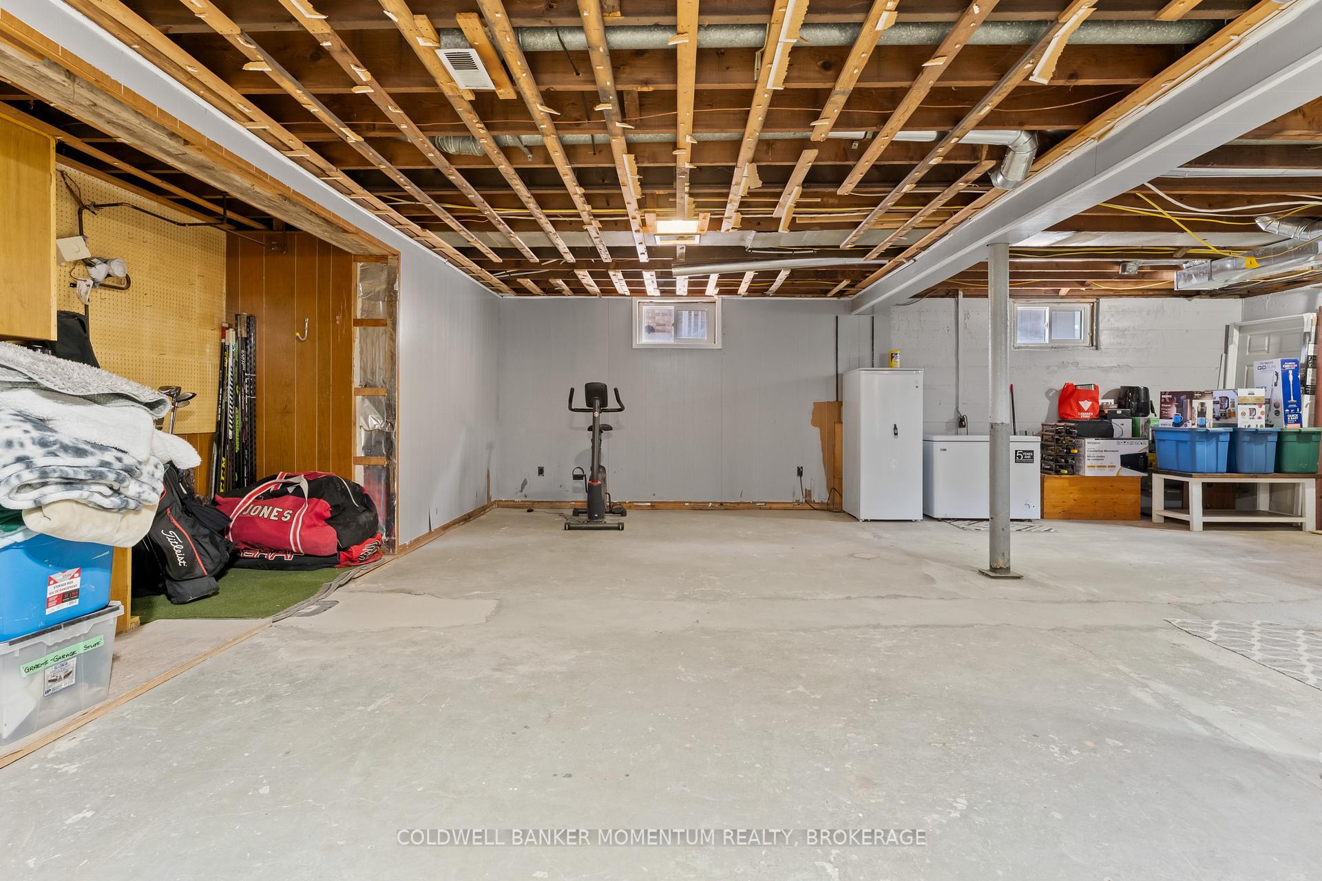 Photo 15 of 22 Fairburn Avenue, St. Catharines, Burleigh Hill — HOMEH