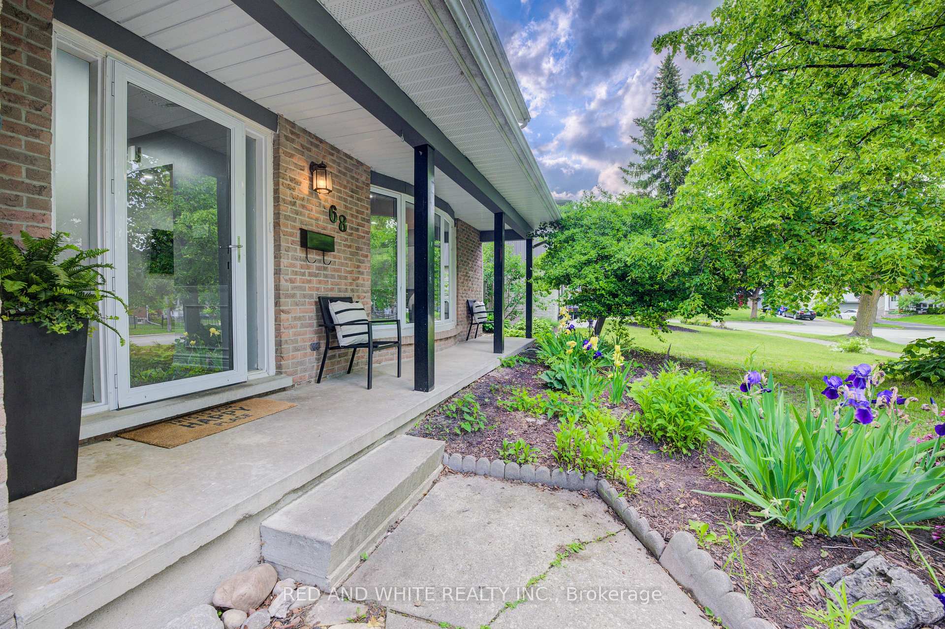 Photo 18 of 68 Parkview Crescent, Waterloo — HOMEH