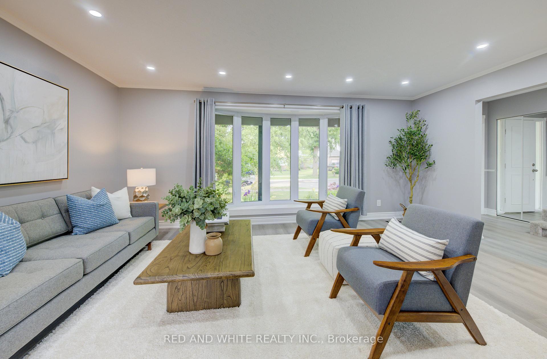 Photo 7 of 68 Parkview Crescent, Waterloo — HOMEH