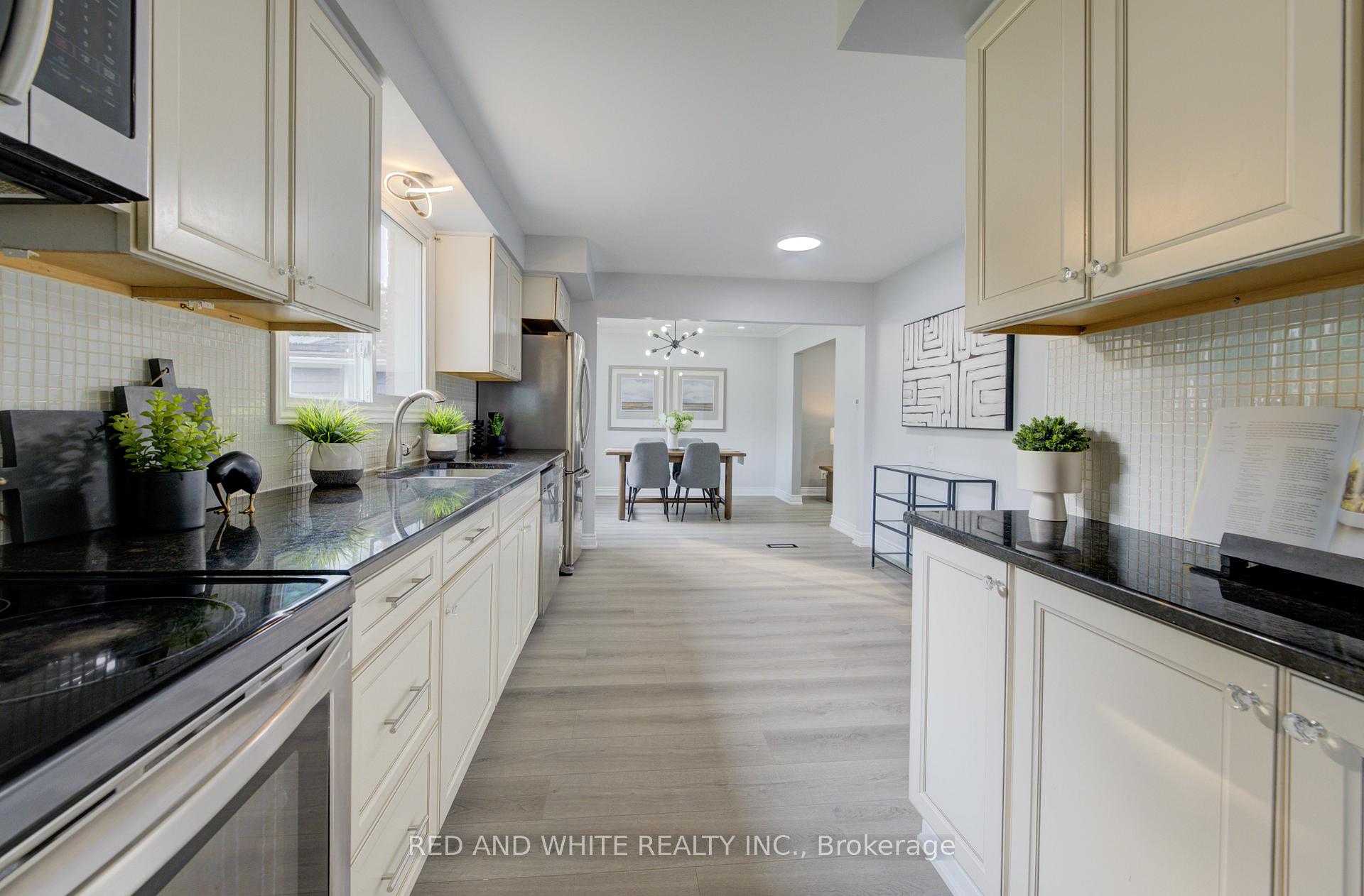 Photo 8 of 68 Parkview Crescent, Waterloo — HOMEH