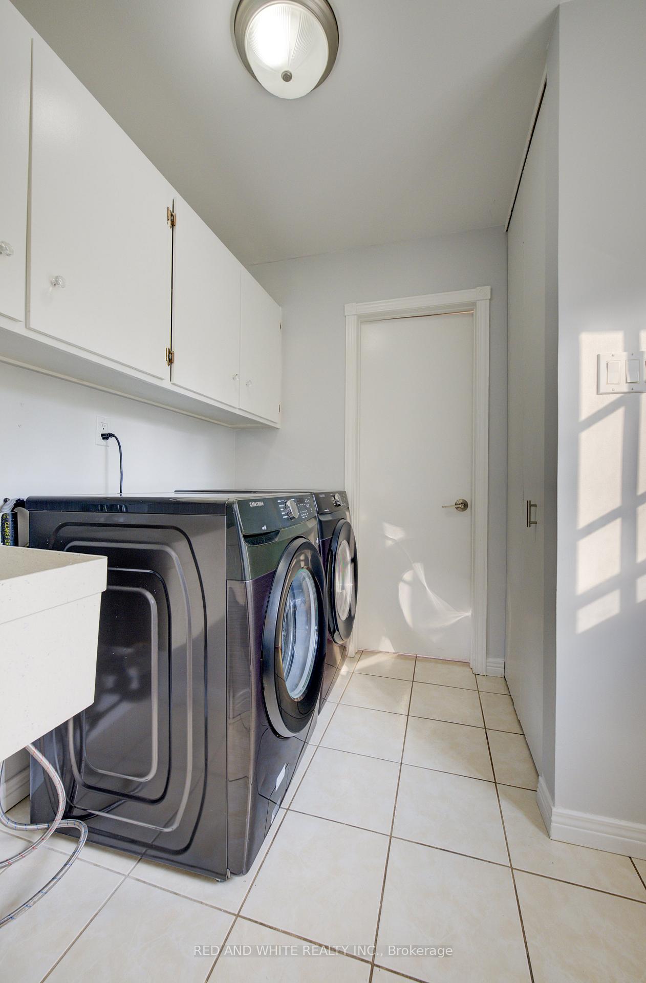 Photo 24 of 68 Parkview Crescent, Waterloo — HOMEH