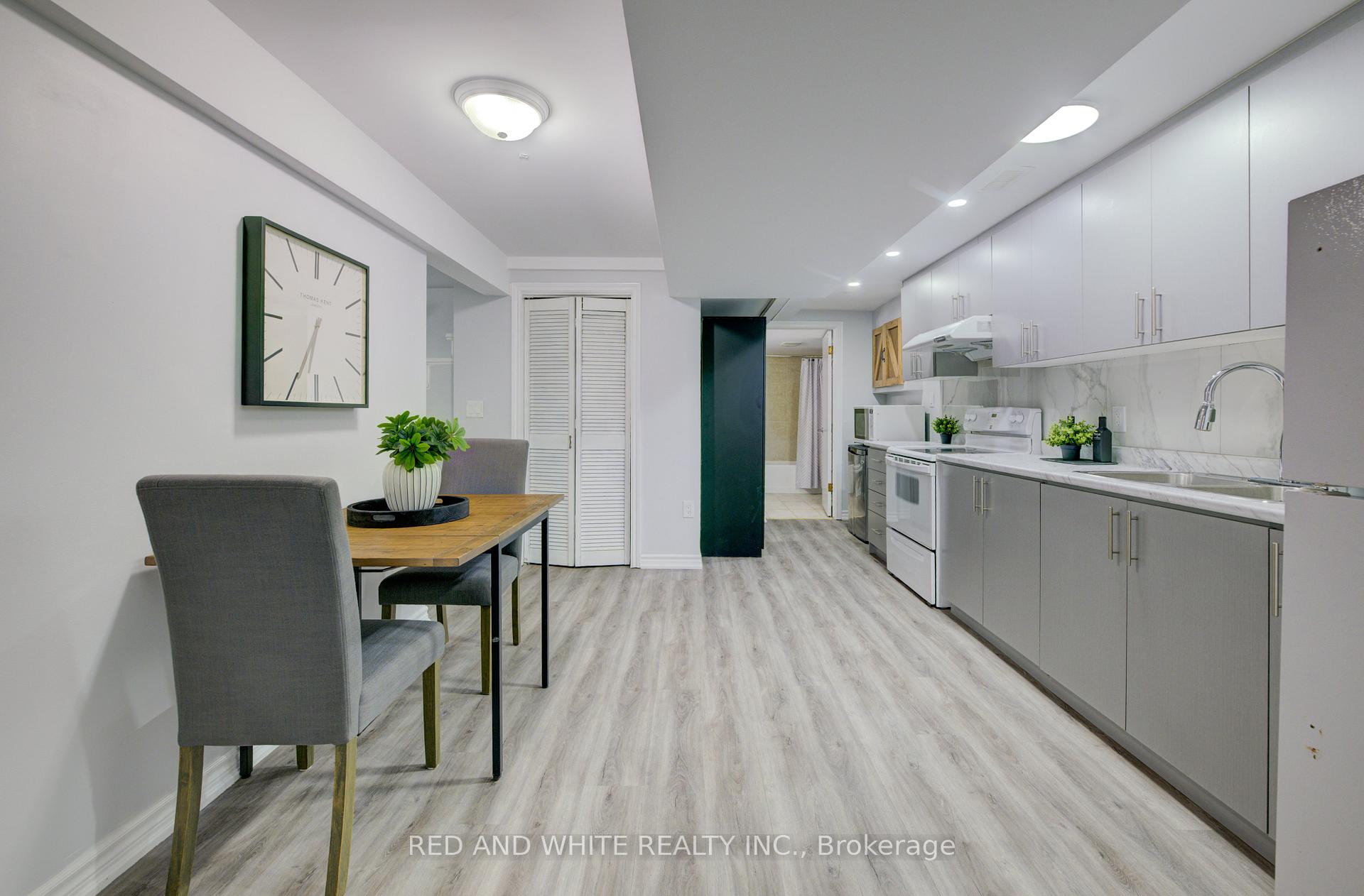 Photo 38 of 68 Parkview Crescent, Waterloo — HOMEH