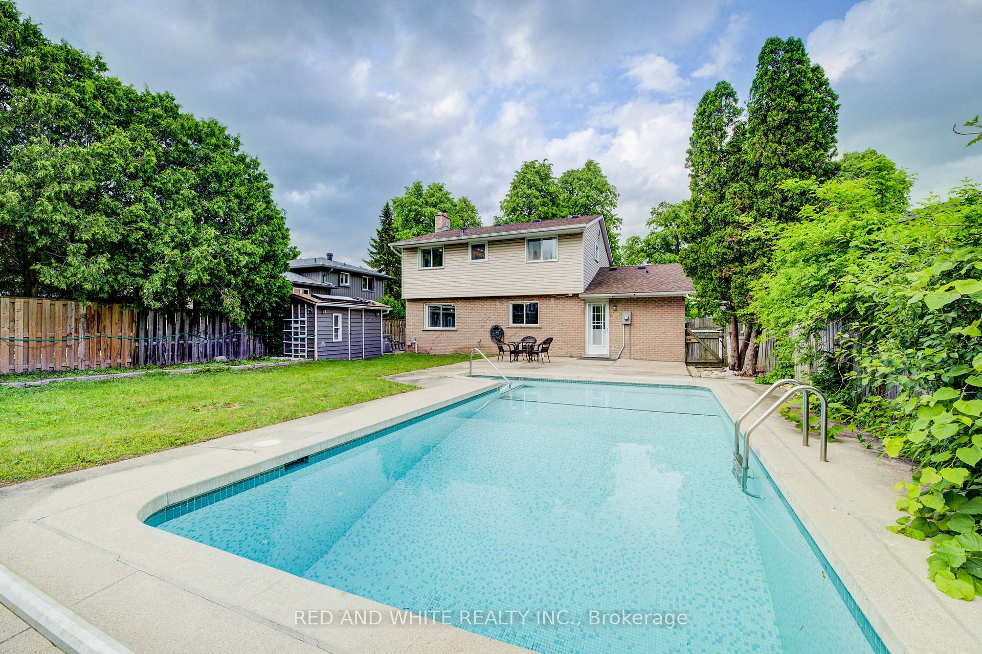 Photo 46 of 68 Parkview Crescent, Waterloo — HOMEH