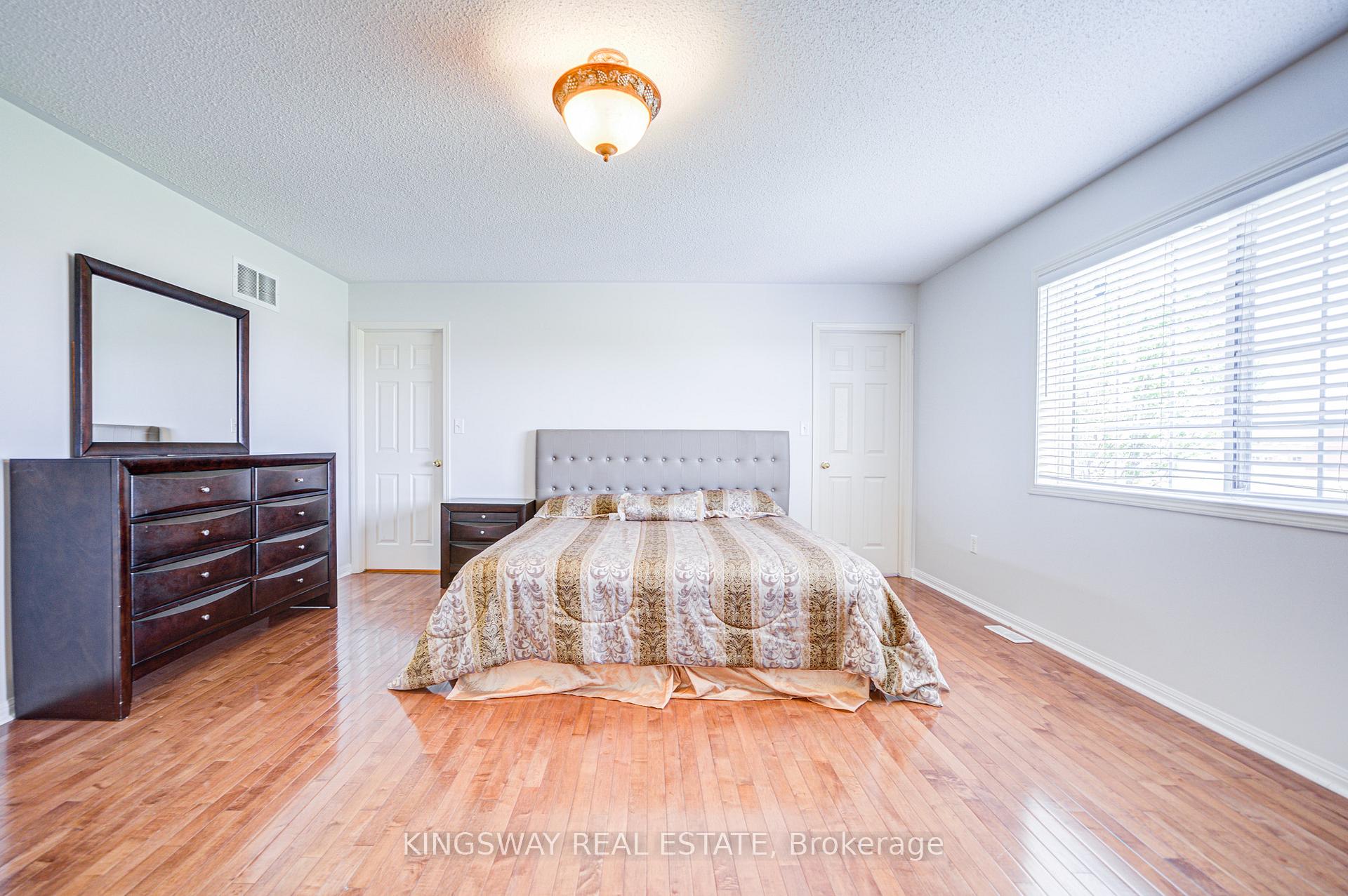 Photo 21 of 7 Bonavista Drive, Brampton, Credit Valley — HOMEH