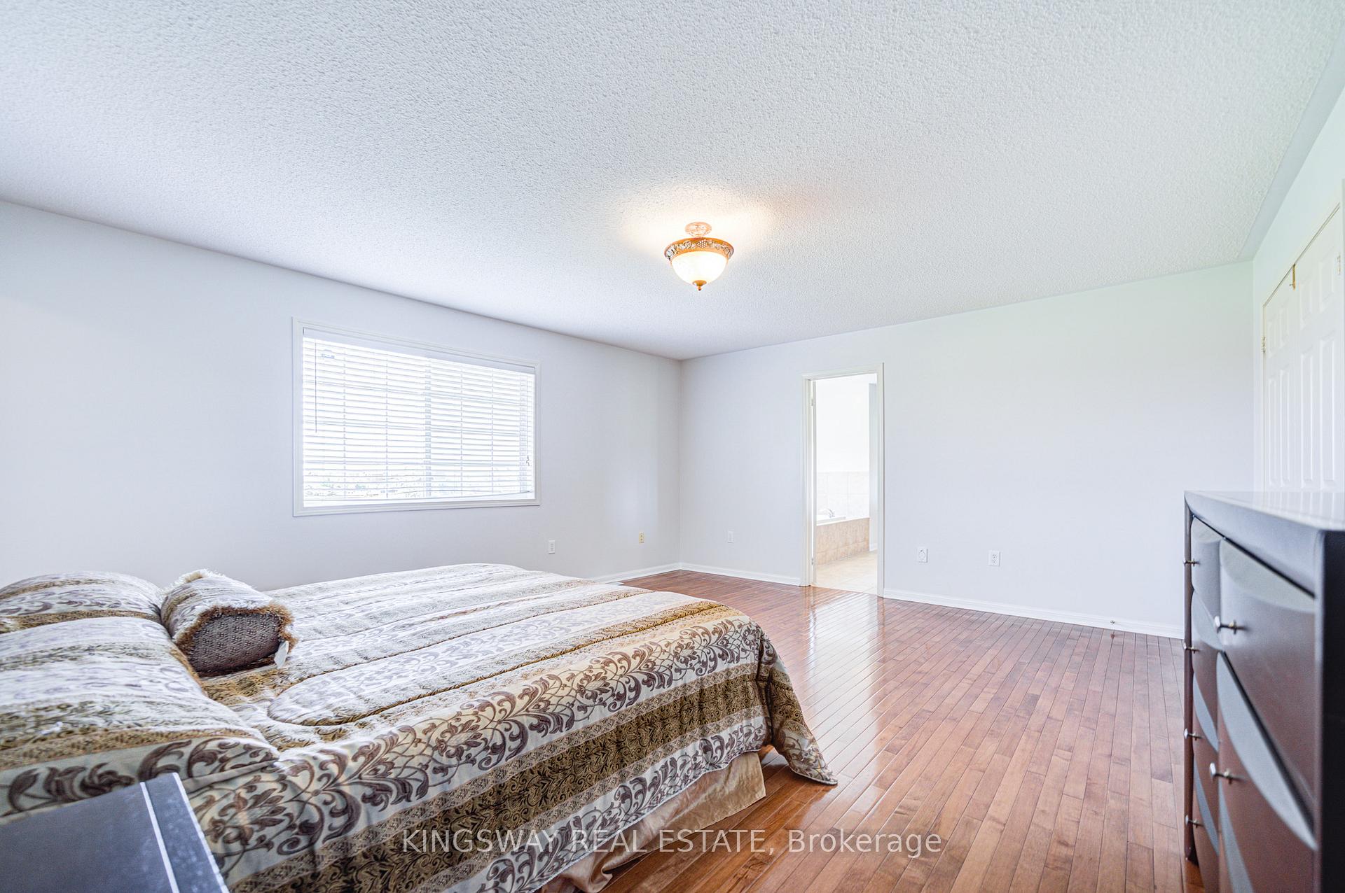 Photo 22 of 7 Bonavista Drive, Brampton, Credit Valley — HOMEH