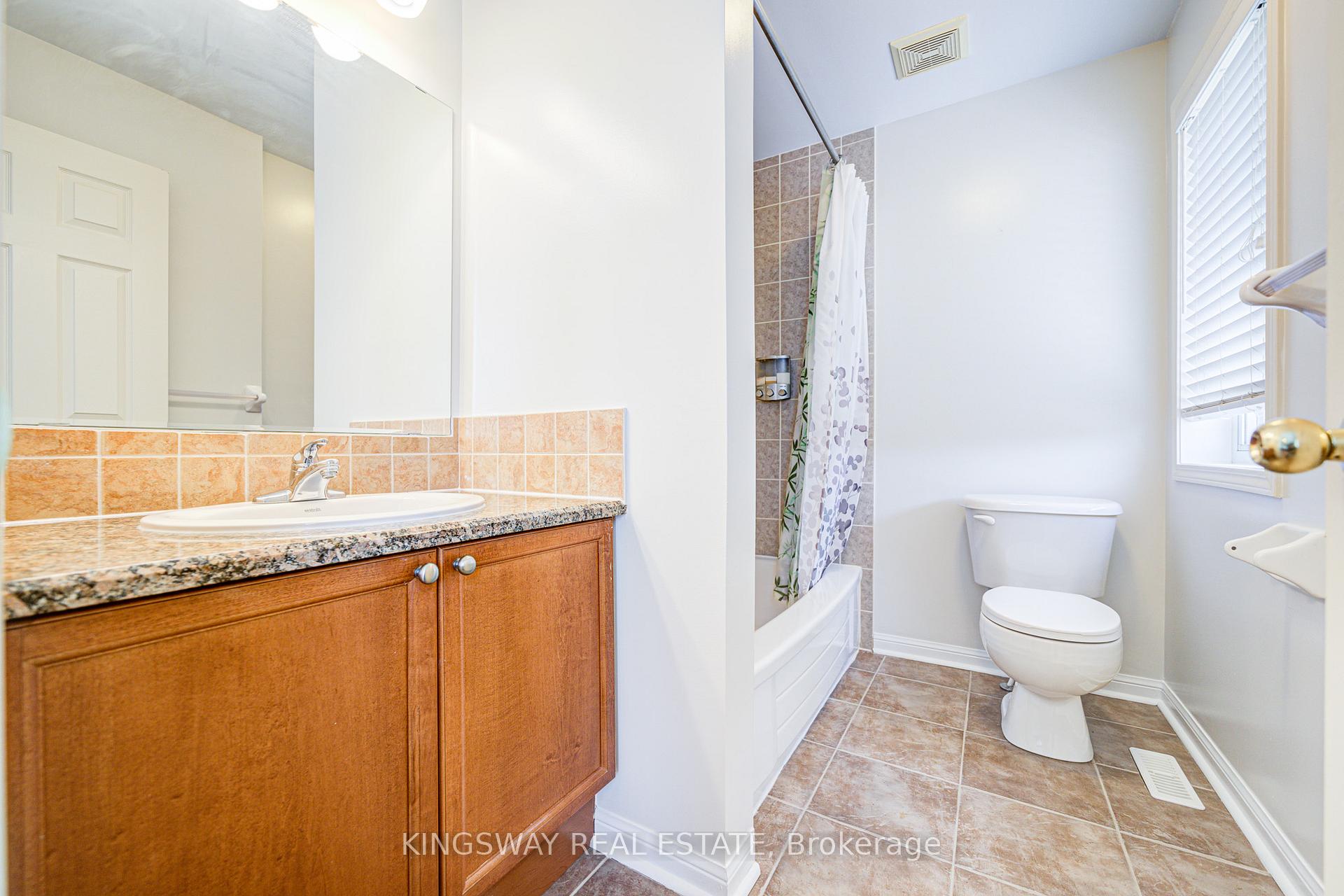 Photo 35 of 7 Bonavista Drive, Brampton, Credit Valley — HOMEH