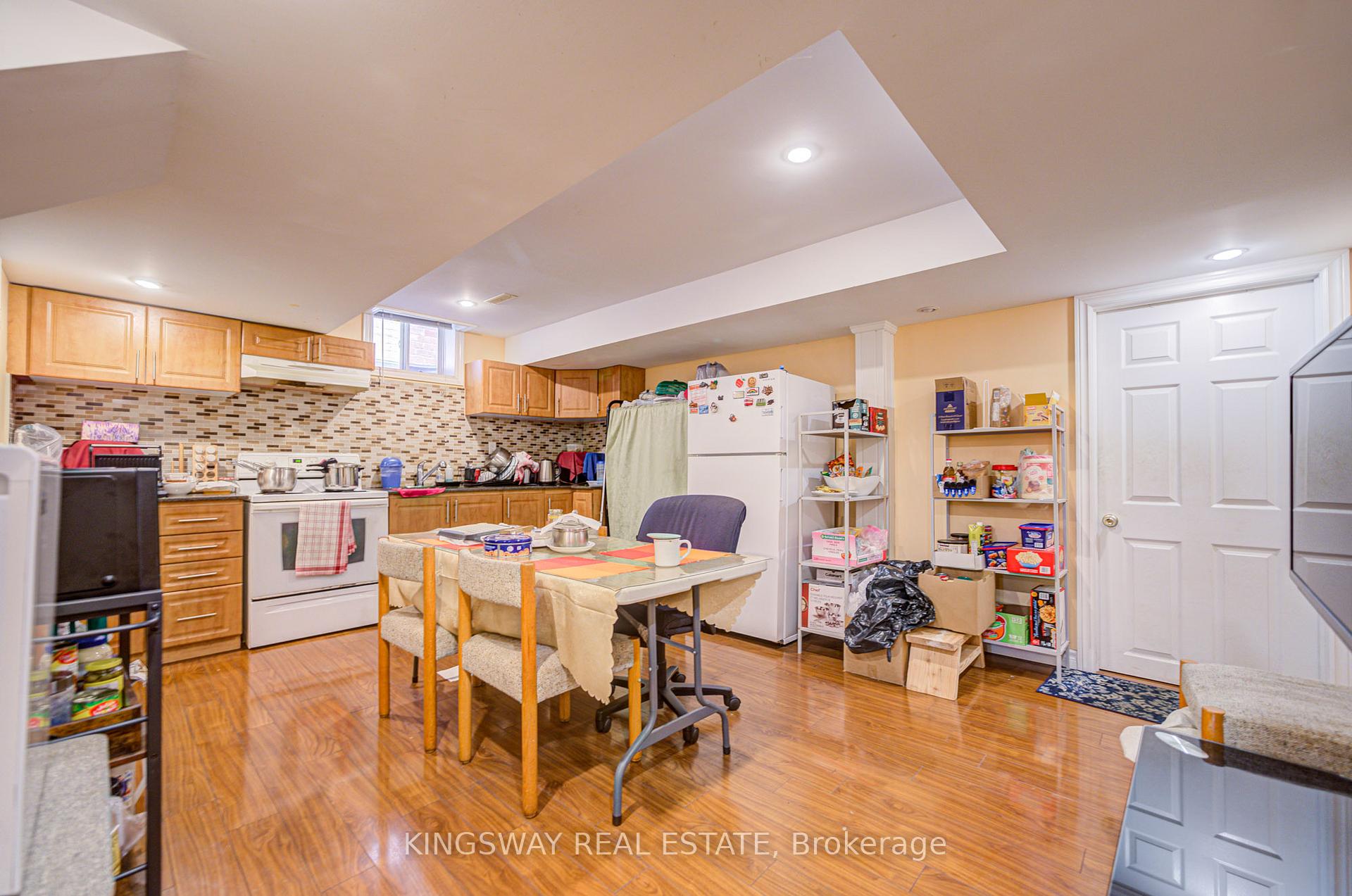 Photo 38 of 7 Bonavista Drive, Brampton, Credit Valley — HOMEH