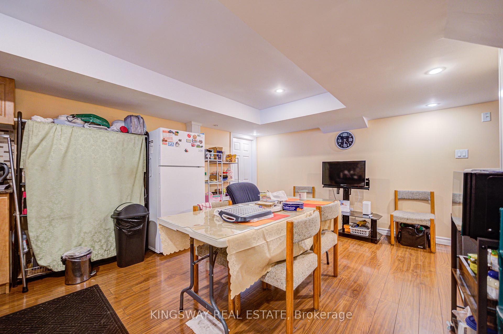 Photo 37 of 7 Bonavista Drive, Brampton, Credit Valley — HOMEH