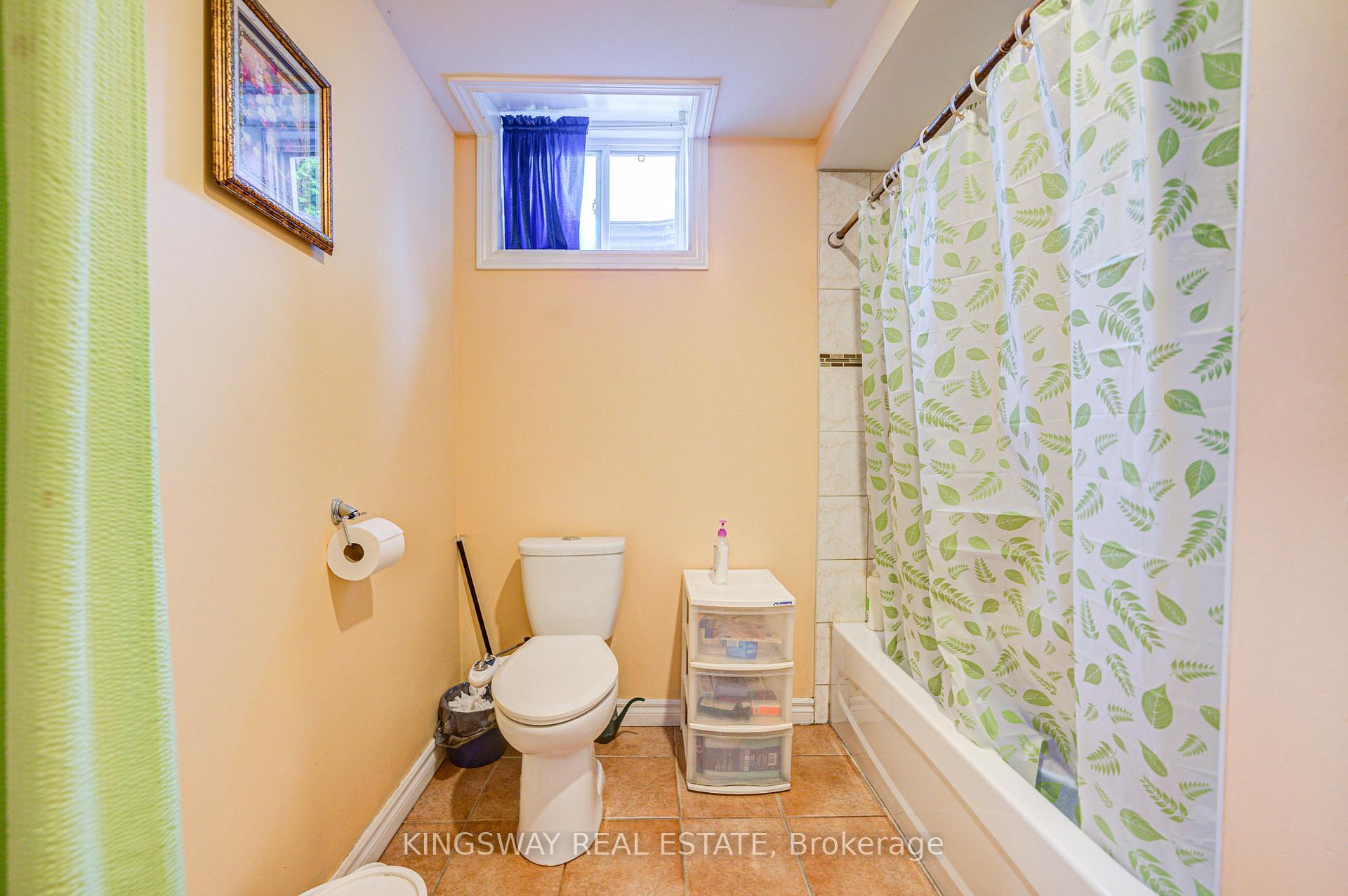 Photo 41 of 7 Bonavista Drive, Brampton, Credit Valley — HOMEH