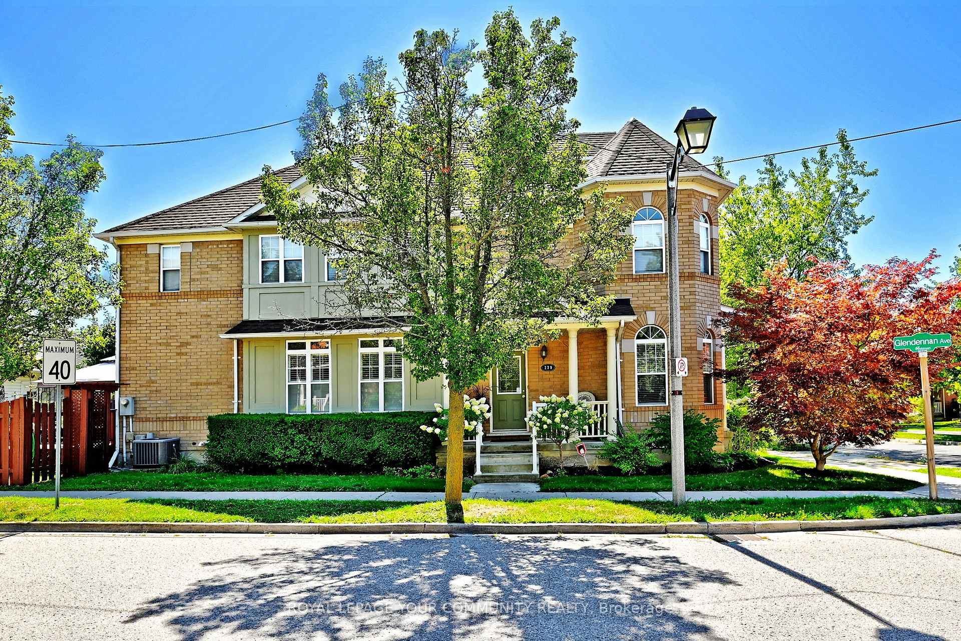 Photo 1 of 279 Country Glen Road, Markham, Cornell — HOMEH