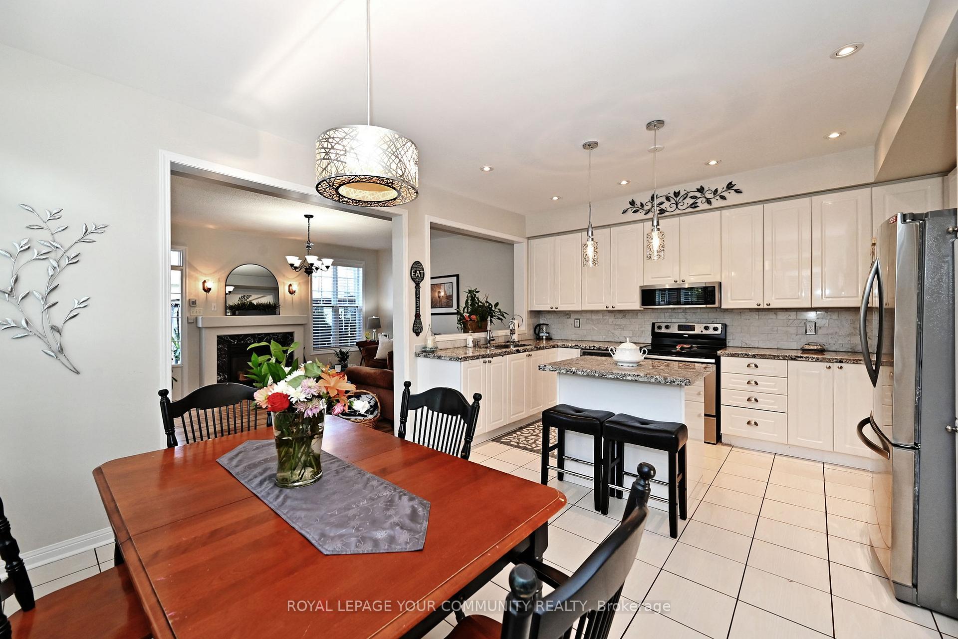 Photo 12 of 279 Country Glen Road, Markham, Cornell — HOMEH