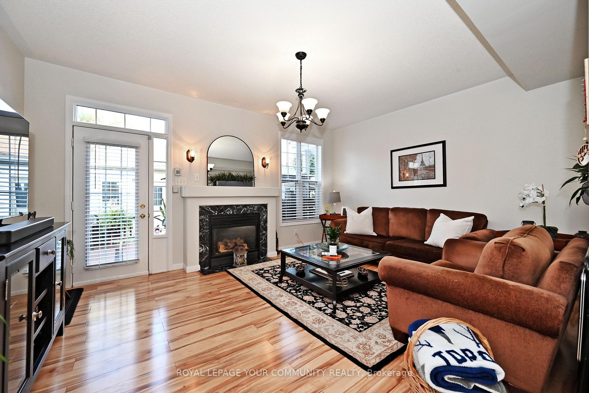 Photo 16 of 279 Country Glen Road, Markham, Cornell — HOMEH