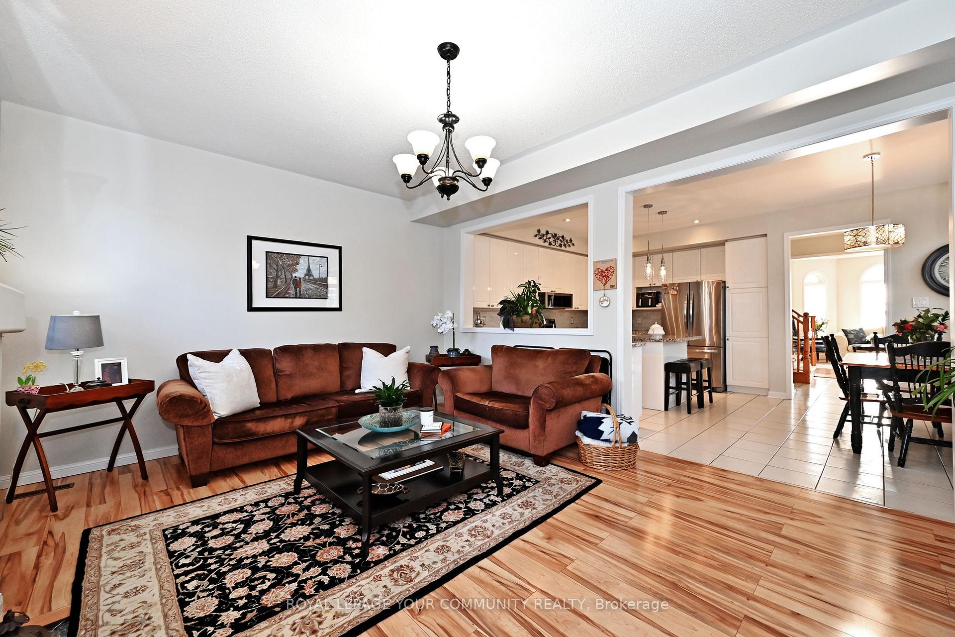 Photo 11 of 279 Country Glen Road, Markham, Cornell — HOMEH