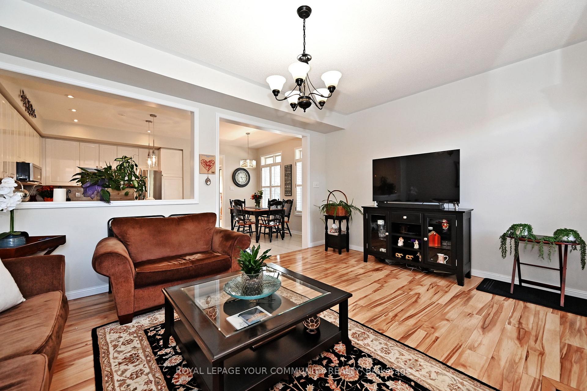 Photo 19 of 279 Country Glen Road, Markham, Cornell — HOMEH