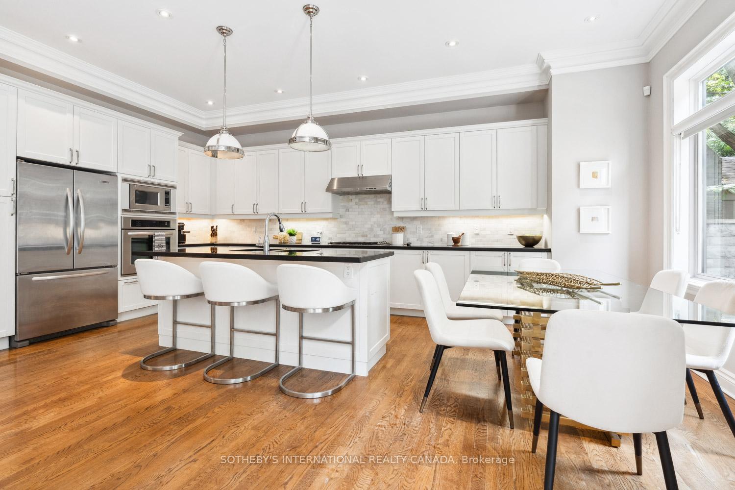 Photo 6 of 177 Dewbourne Avenue, Toronto, Humewood-Cedarvale — HOMEH