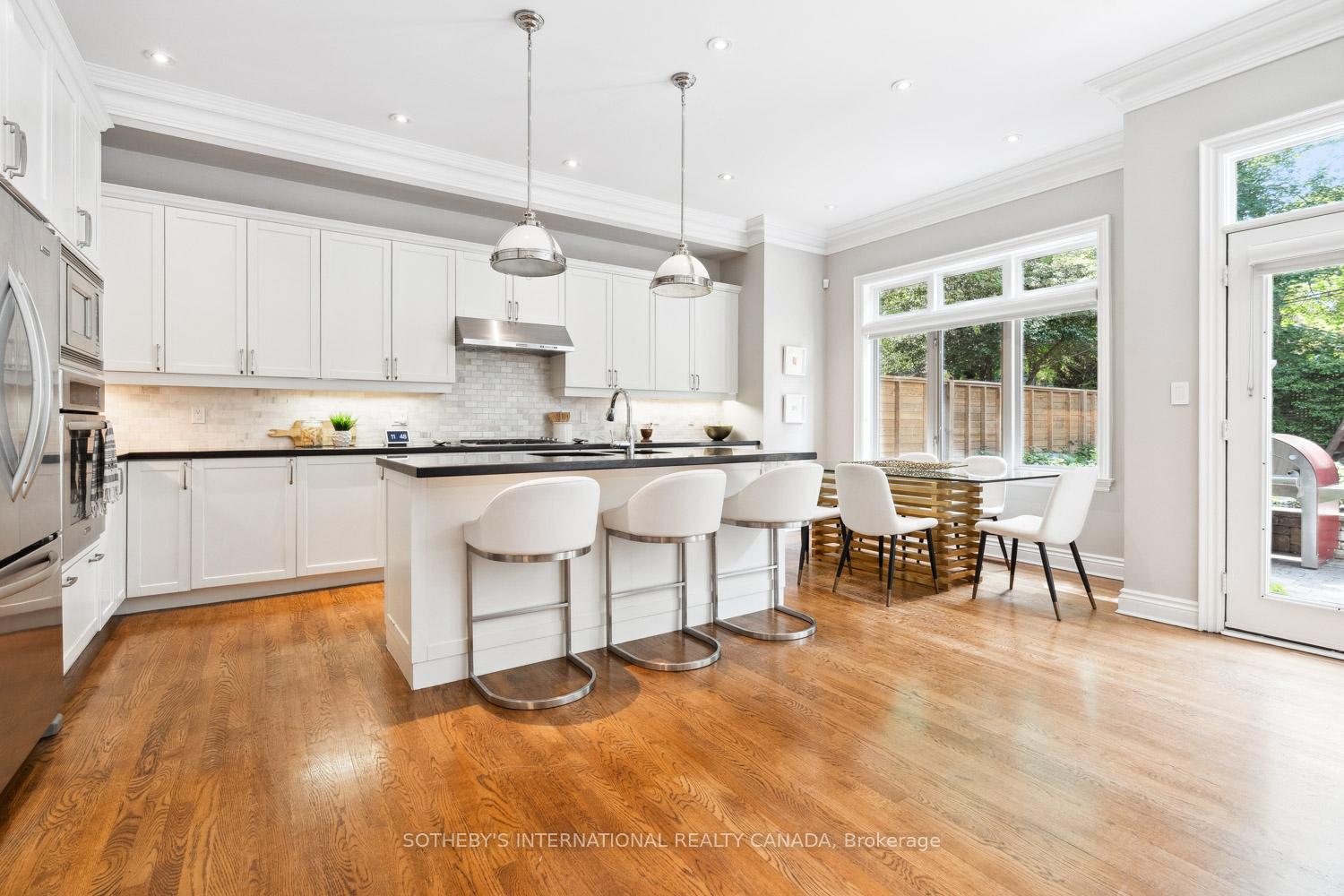 Photo 13 of 177 Dewbourne Avenue, Toronto, Humewood-Cedarvale — HOMEH