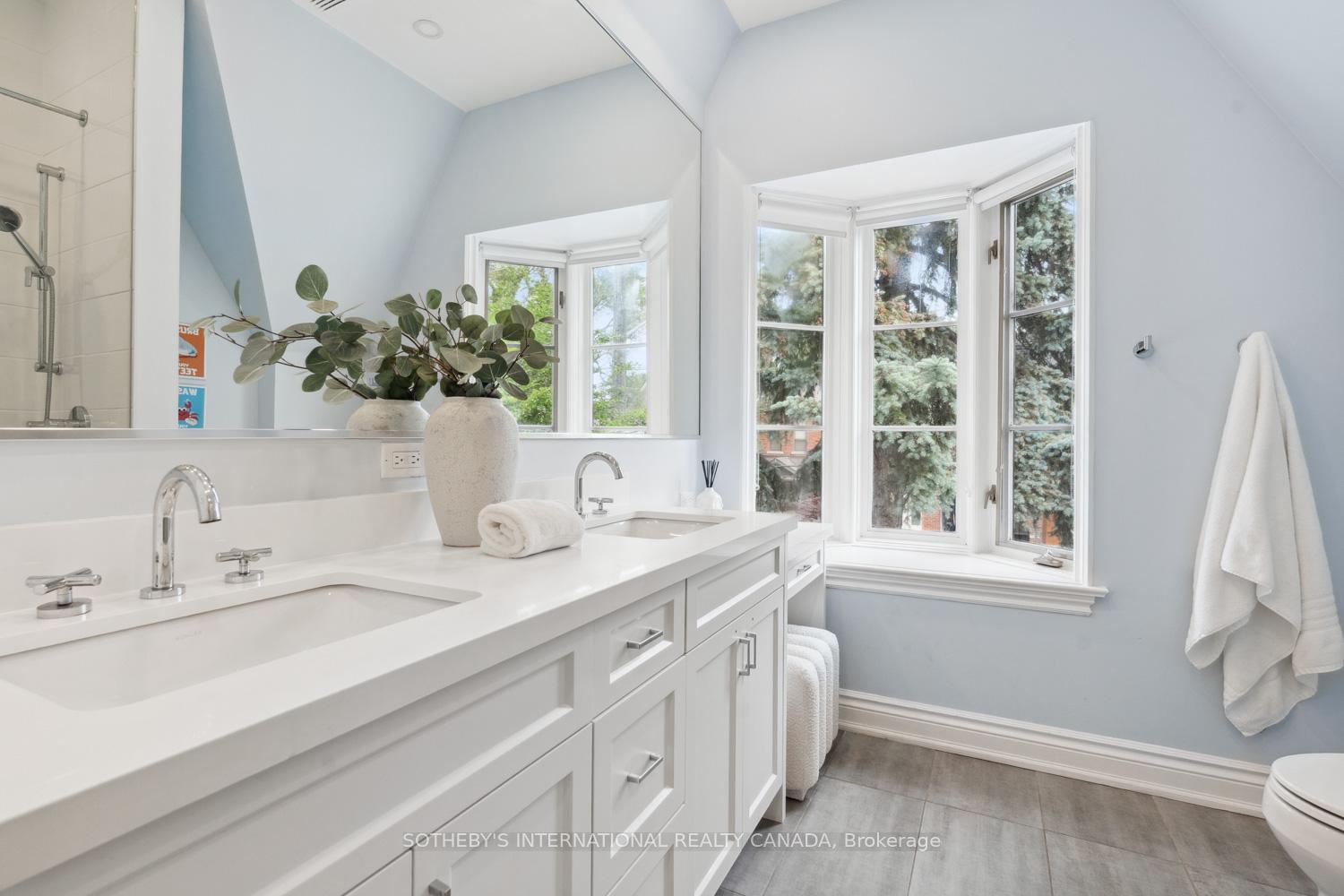 Photo 49 of 177 Dewbourne Avenue, Toronto, Humewood-Cedarvale — HOMEH