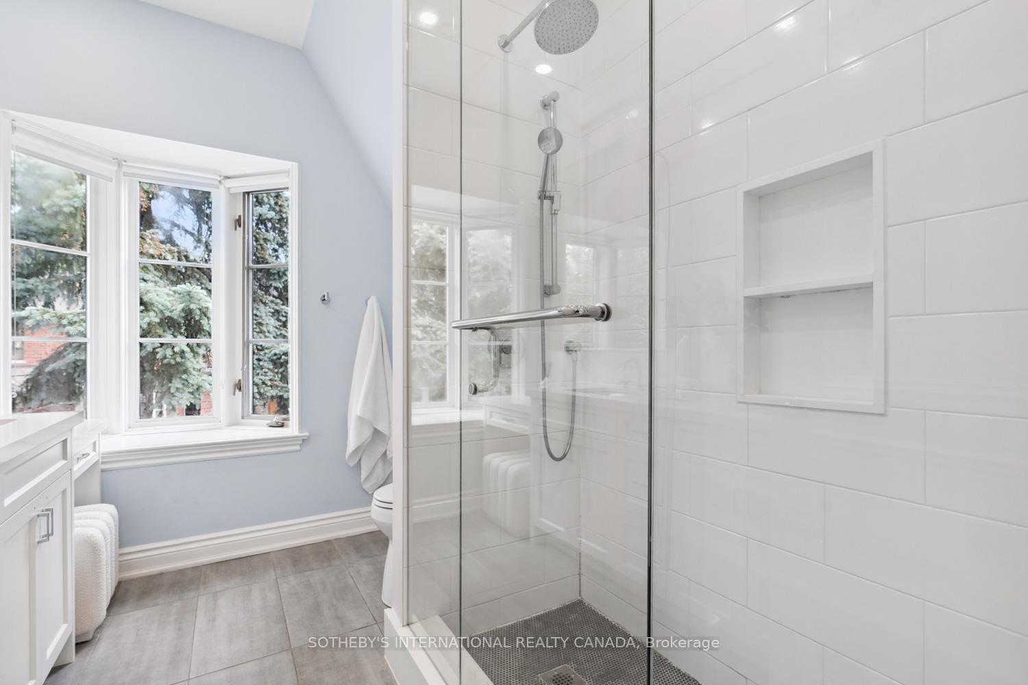 Photo 38 of 177 Dewbourne Avenue, Toronto, Humewood-Cedarvale — HOMEH