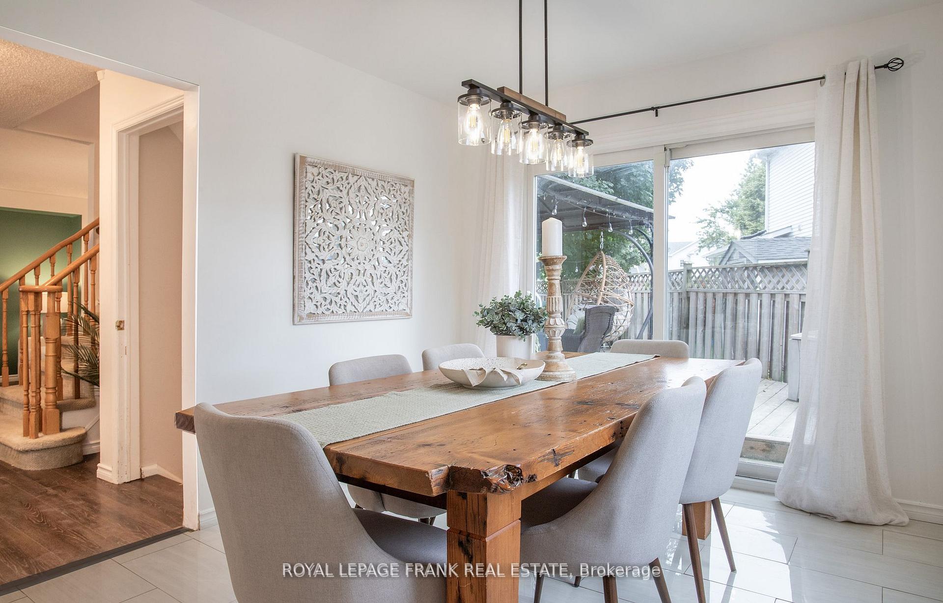 Photo 12 of 22 Windham Crescent, Clarington, Courtice — HOMEH