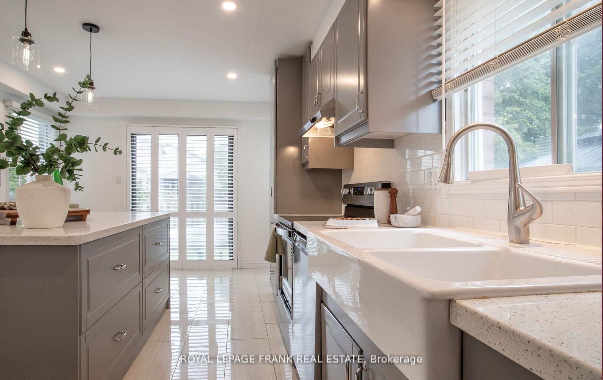 Photo 19 of 22 Windham Crescent, Clarington, Courtice — HOMEH