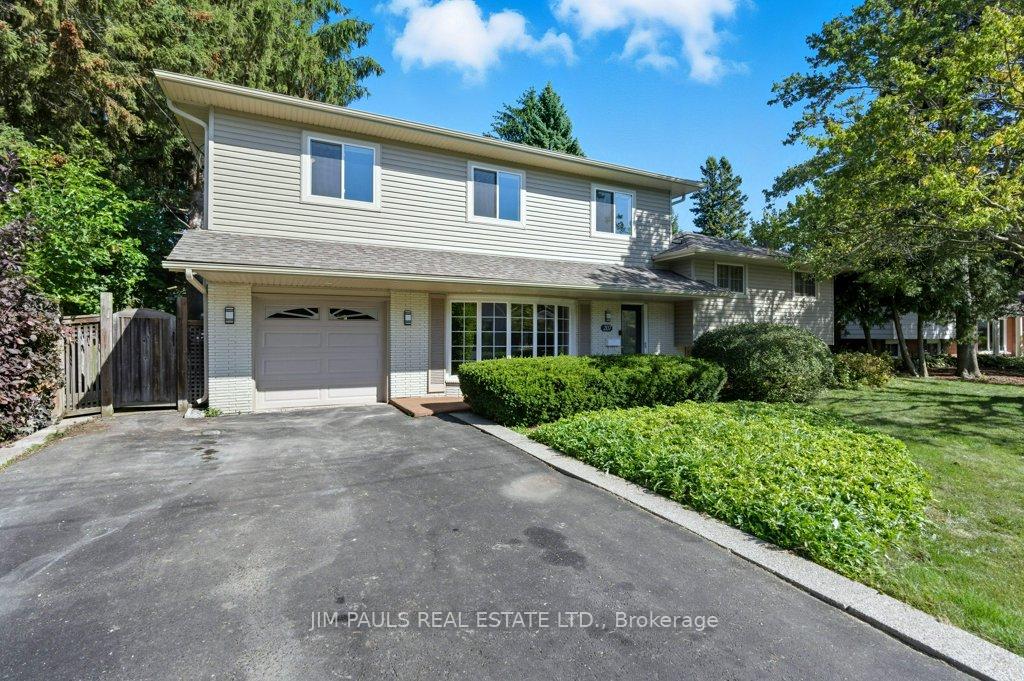 Photo 3 of 207 Spring Trail, Hamilton, Ancaster — HOMEH