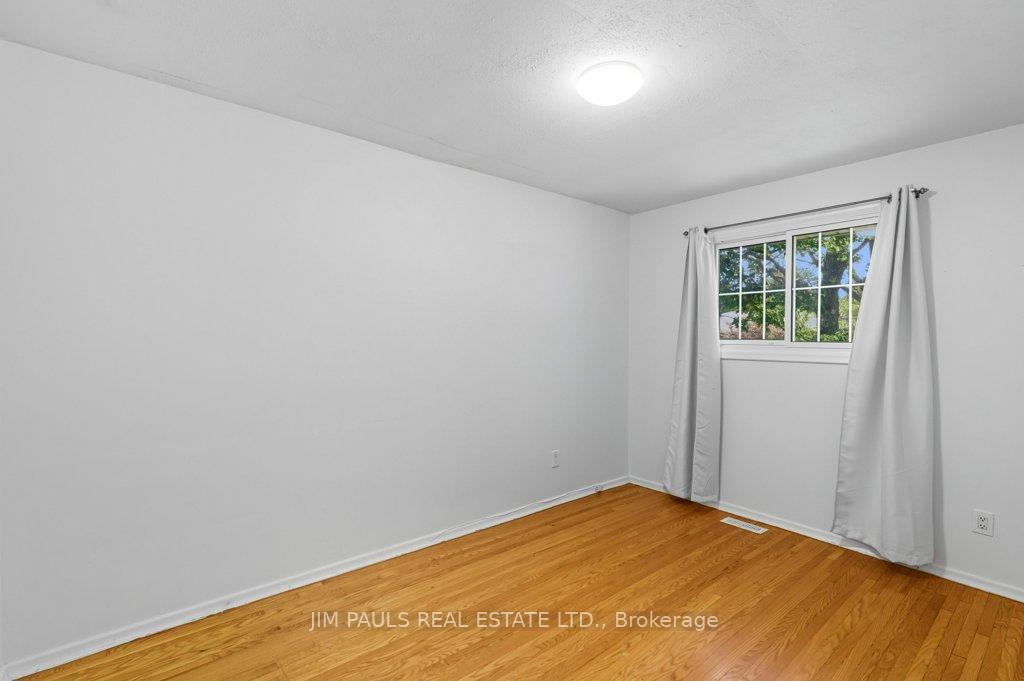 Photo 13 of 207 Spring Trail, Hamilton, Ancaster — HOMEH