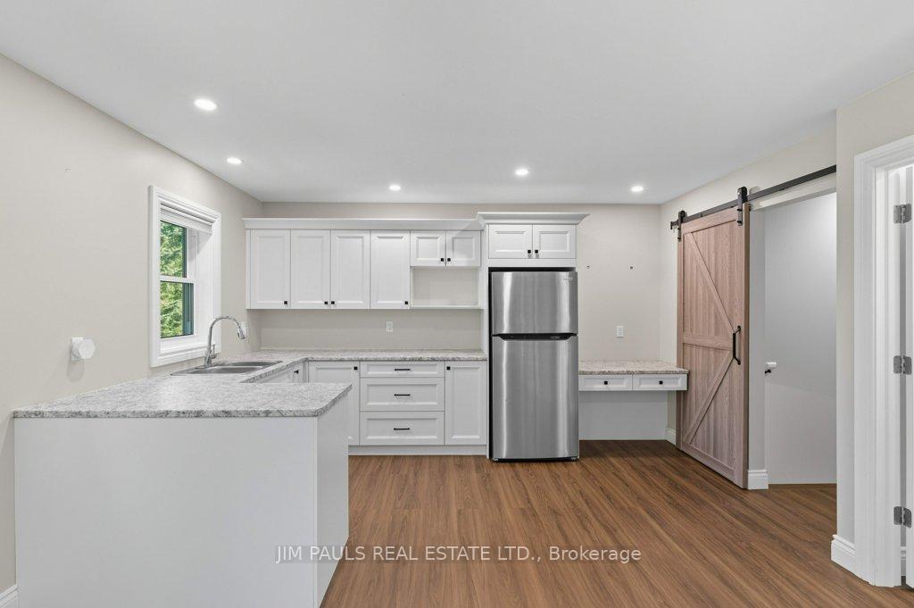Photo 10 of 207 Spring Trail, Hamilton, Ancaster — HOMEH