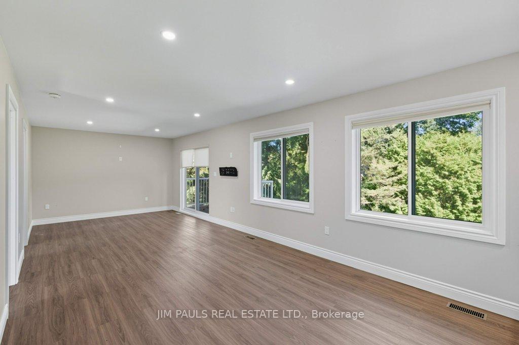 Photo 21 of 207 Spring Trail, Hamilton, Ancaster — HOMEH