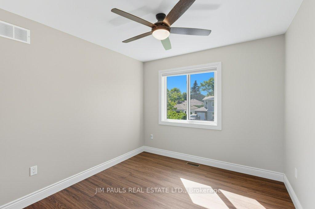 Photo 20 of 207 Spring Trail, Hamilton, Ancaster — HOMEH