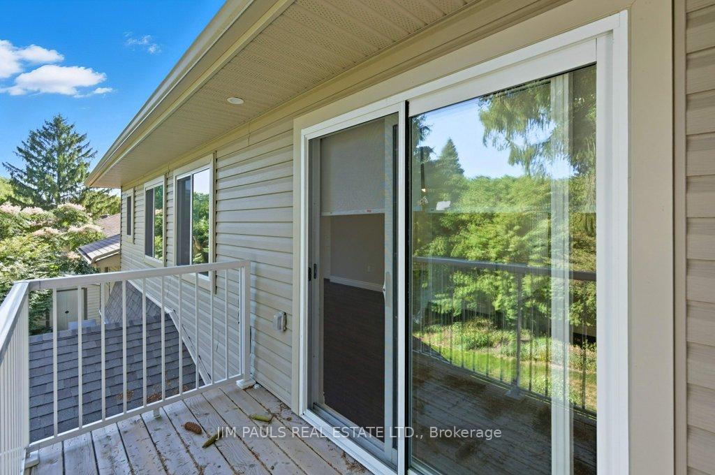 Photo 32 of 207 Spring Trail, Hamilton, Ancaster — HOMEH
