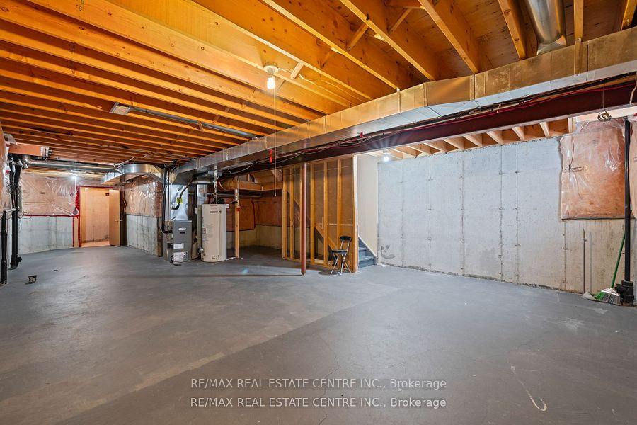 Photo 7 of 108 Ozner Crescent, Vaughan, Vellore Village — HOMEH