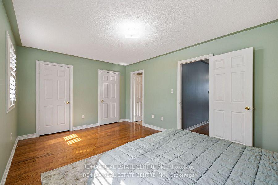 Photo 17 of 108 Ozner Crescent, Vaughan, Vellore Village — HOMEH