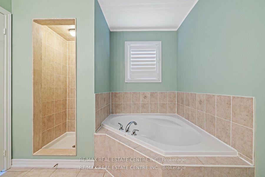 Photo 11 of 108 Ozner Crescent, Vaughan, Vellore Village — HOMEH