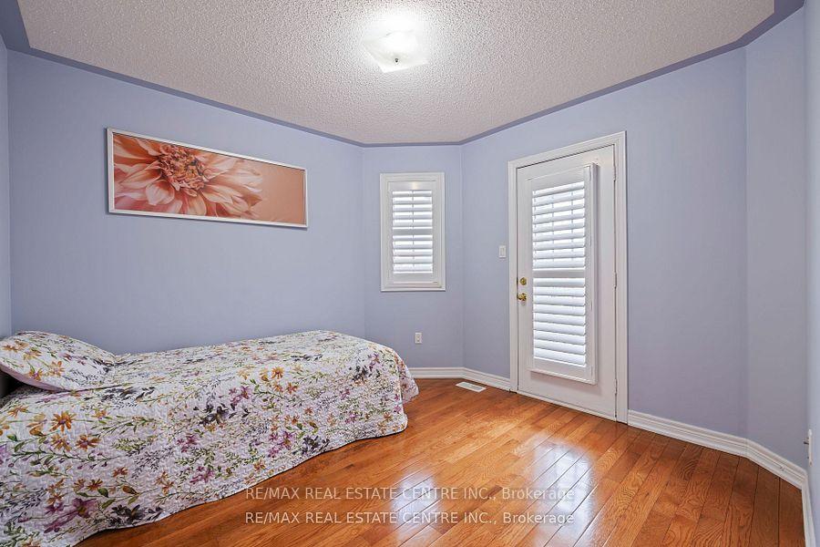 Photo 25 of 108 Ozner Crescent, Vaughan, Vellore Village — HOMEH