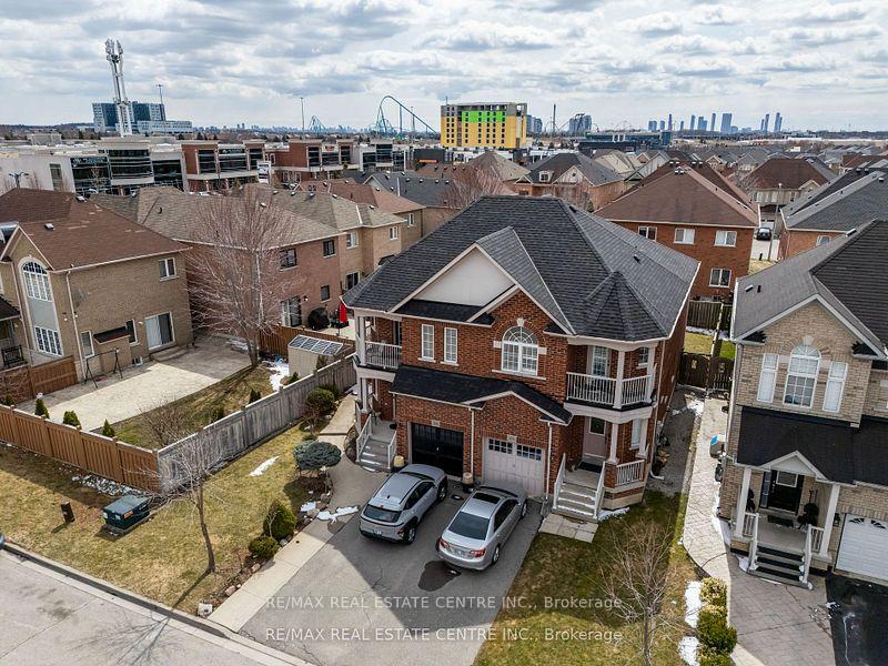Photo 21 of 108 Ozner Crescent, Vaughan, Vellore Village — HOMEH