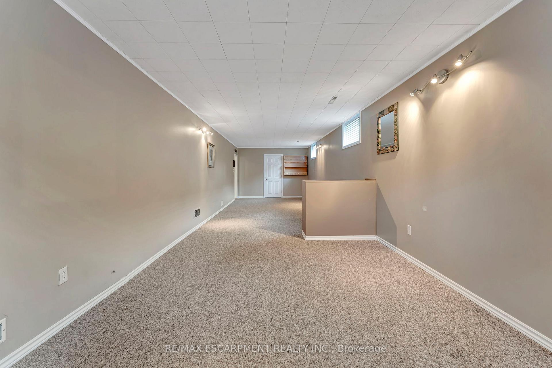 Photo 4 of 109 West 23rd Street, Hamilton, Westcliffe — HOMEH