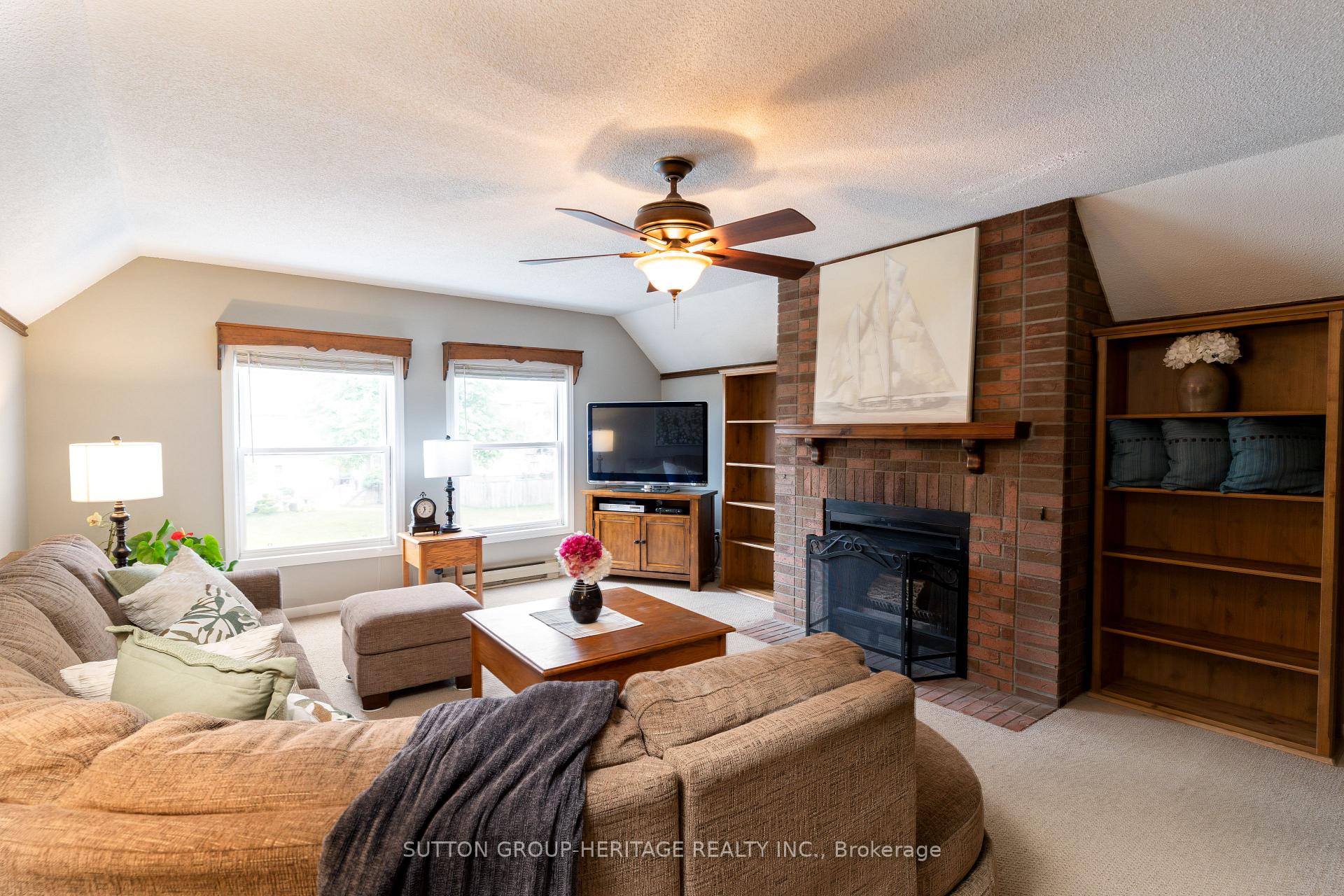 Photo 18 of 106 Cornwall Drive, Ajax, Central — HOMEH