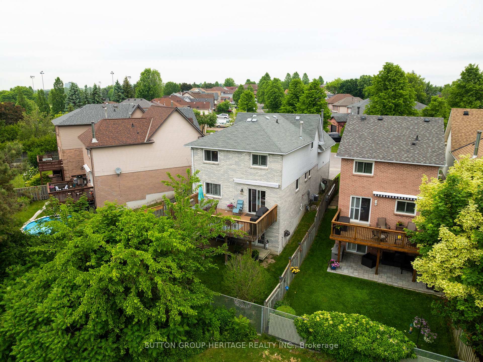 Photo 31 of 106 Cornwall Drive, Ajax, Central — HOMEH