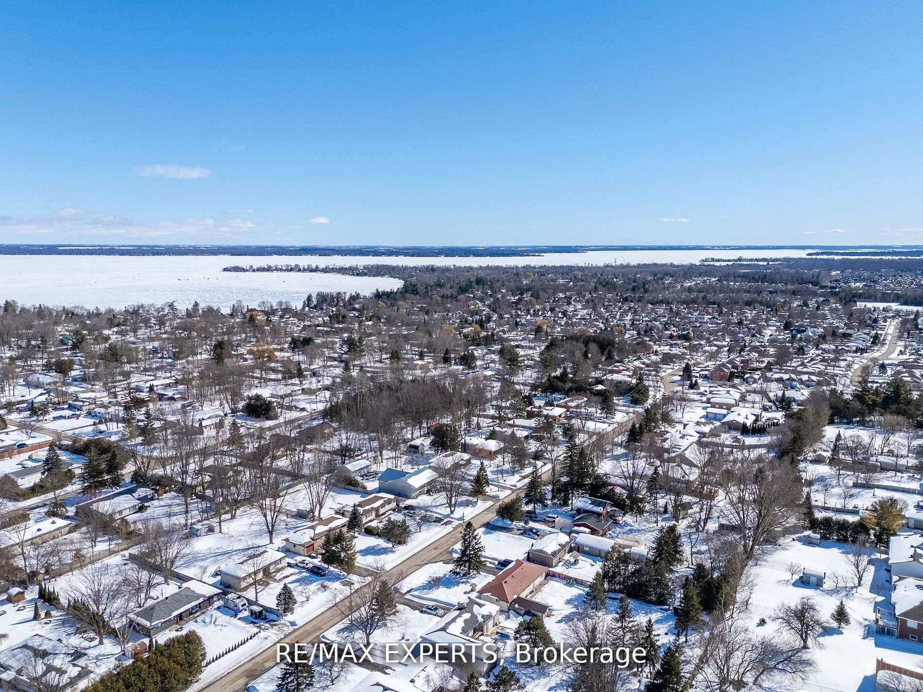 Photo 39 of 1111 Kell Street, Innisfil, Alcona — HOMEH