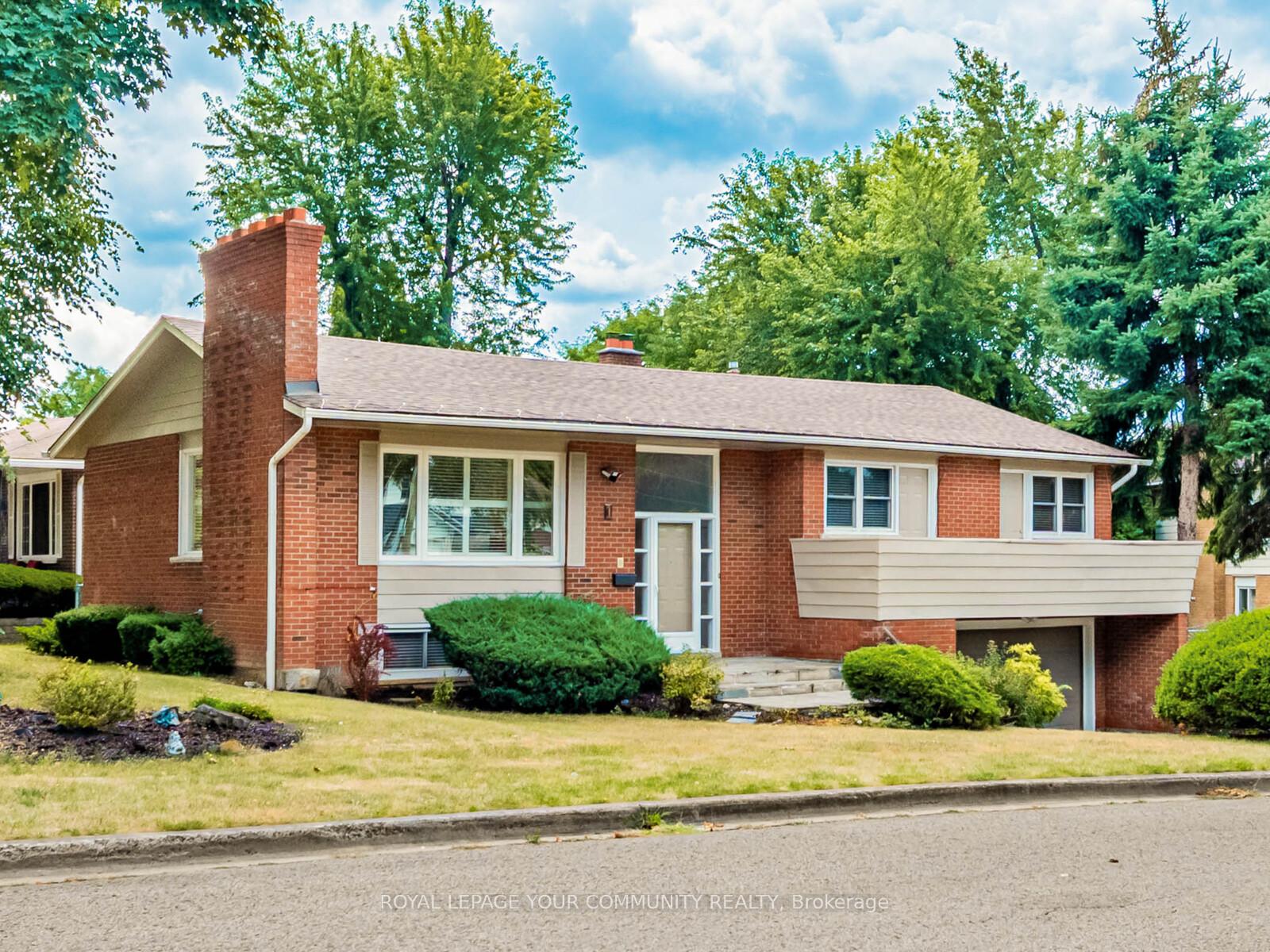 Photo 2 of 1 Thorny Brae Drive, Markham, Royal Orchard — HOMEH